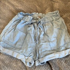 Arie shorts